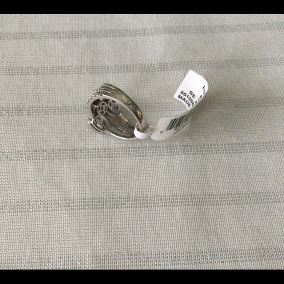 Sterling Silver Three Row Amethyst Ring - Picture 4 of 7